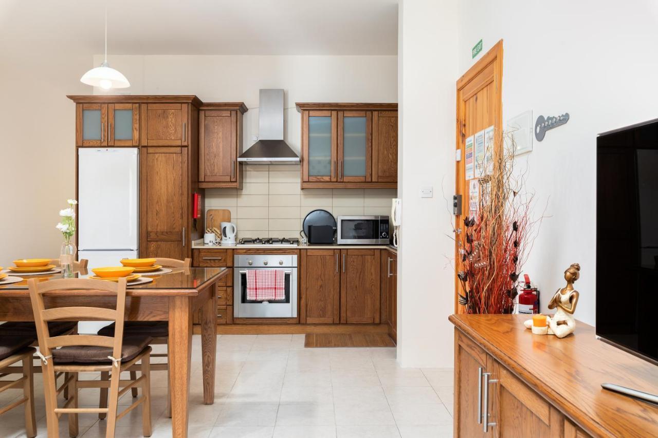 Spacious, Bright & Cosy 2 Bedroom 2 Bathroom Apartment - Msida Uni Heights Dış mekan fotoğraf